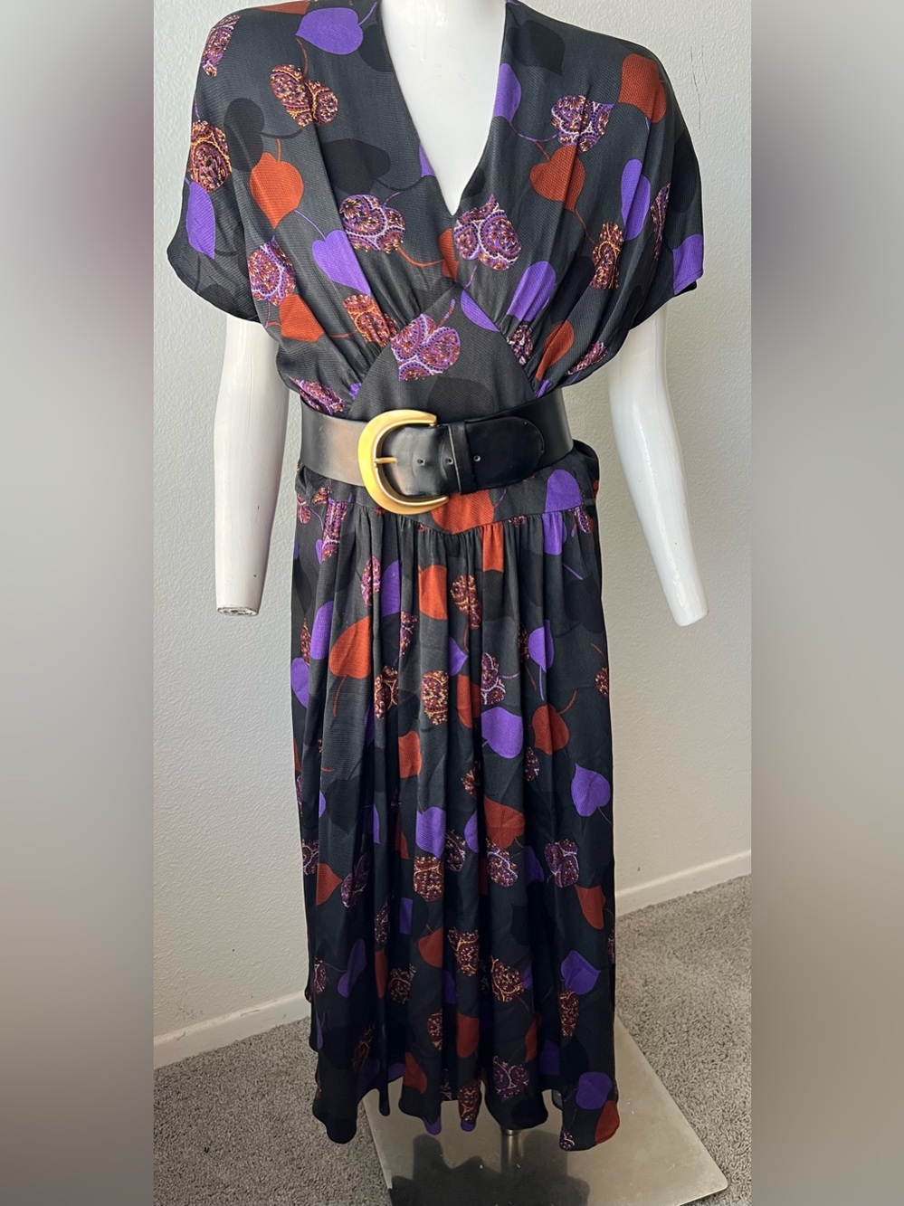 Vintage Maggy London Silk retro heart and leaf print dress – 8